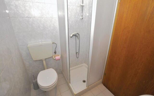 Nice Home in Izola With Wifi and 1 Bedrooms