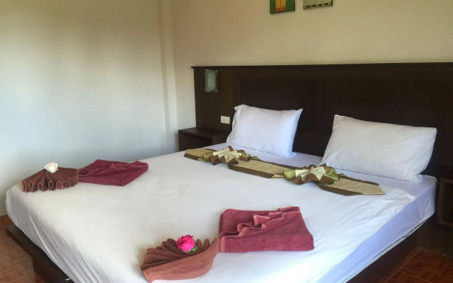 Hana Lanta Resort