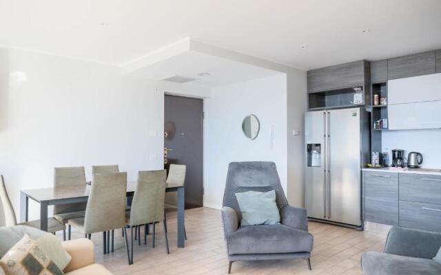 THE VIEW!!! by Design Studio