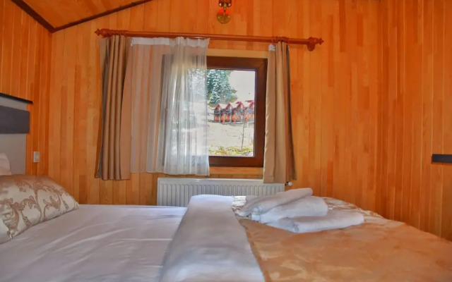 Ada Bungalow Hotel