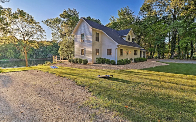 'riverside Hide-a-way' w/ Patio, Bbq, Fishing Pier