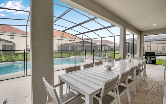 Broadoak Drive villa Solterra 4