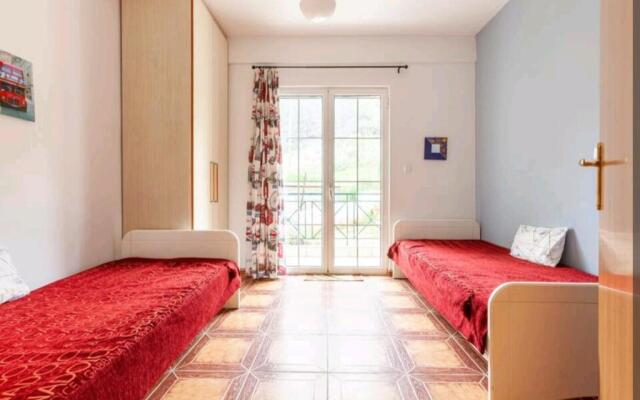 Sea view maisonette near Nafplio!1' drive to beach