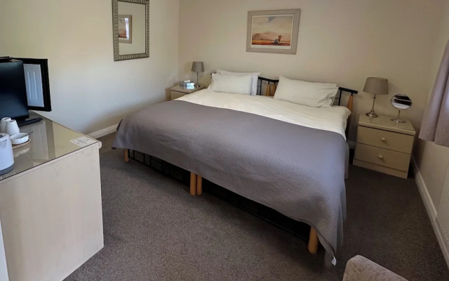 Newent Golf Club & Lodges