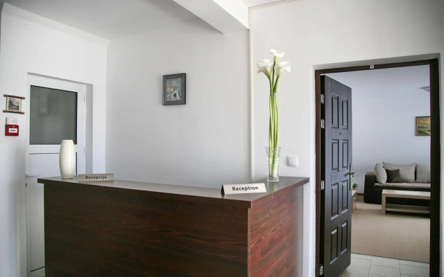 Lala Luxury Suites