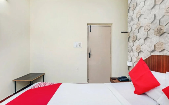 MSR Comforts by OYO Rooms