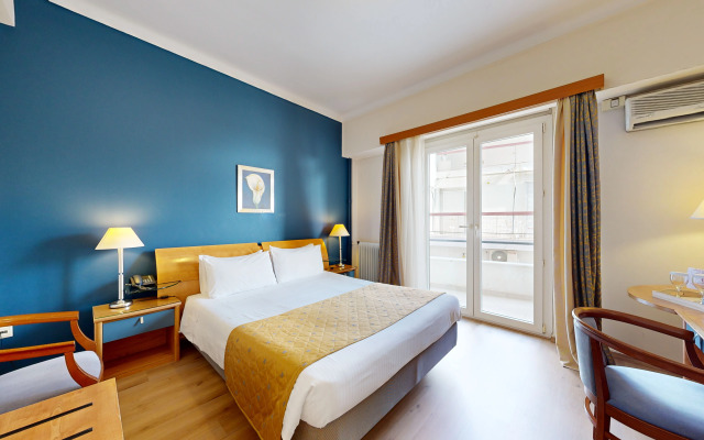 Lucy Hotel