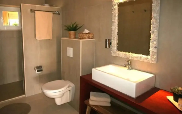 Air-conditioned Mama Sha Apartment Near Jan Thiel