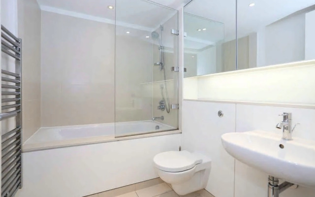 Modern 2bed with free Parking in the iconic Quartermile