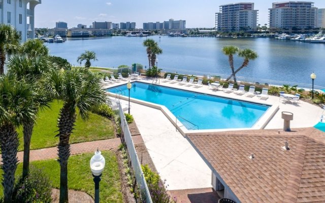 Dolphin Point 105b 2 Bedroom Condo by RedAwning