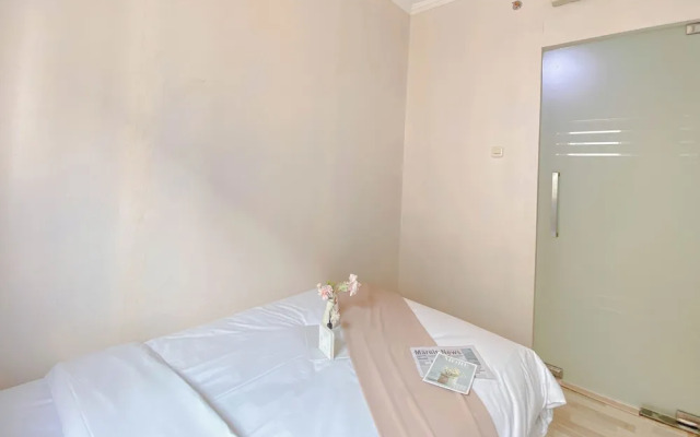 Strategic And Homey 2Br At Grand Palace Kemayoran Apartment