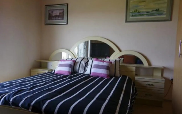 Serene Barbat Escape With Just Minutes From the Beach