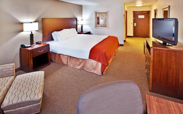 Holiday Inn Express Hotel & Suites Dubuque by IHG