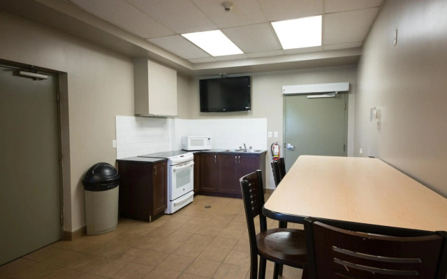 Residence & Conference Centre - Windsor