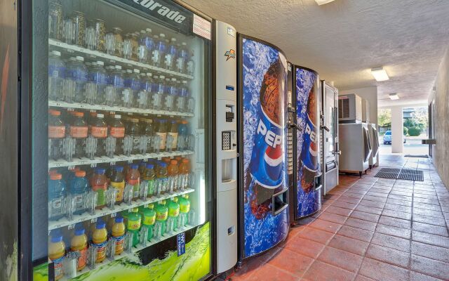 Motel 6 Rohnert Park, CA