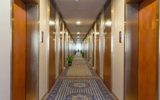 Vienna International Hotel  (Nansha Passenger Port Station Tianhou Palace)