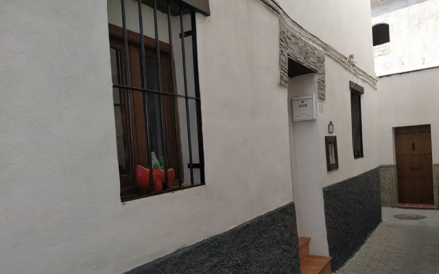 Rural House in Niguelas Next to Alpujarra