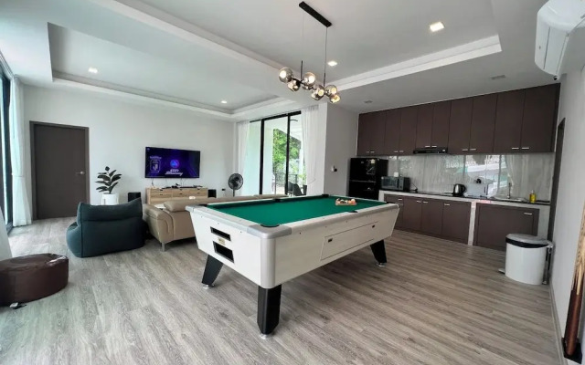 168 Garden Pool Villa