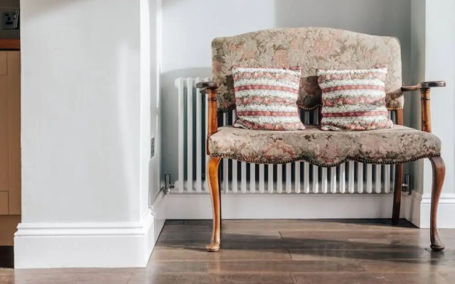 Waterfront Retreat in Hambleden