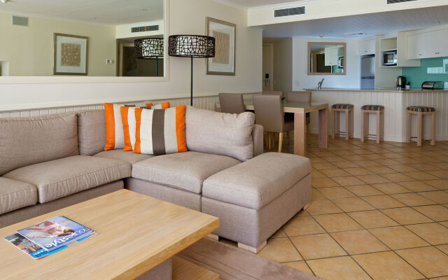 Netanya Noosa Beachfront Resort