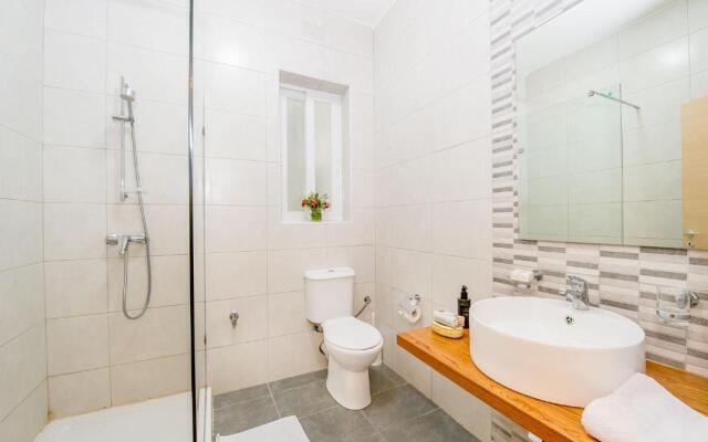 Hillock Residence Apartments