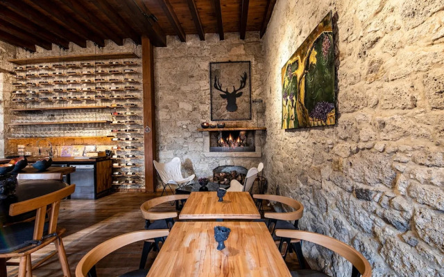 VINO Alacati