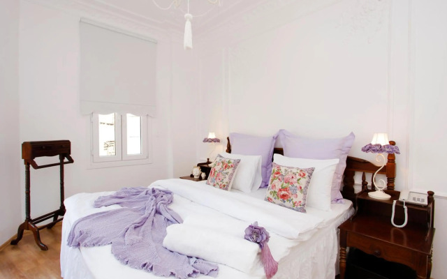 The White Swan Suites Beyoglu