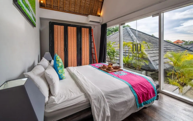 Serene 4br Seminyak Villa with Tropical