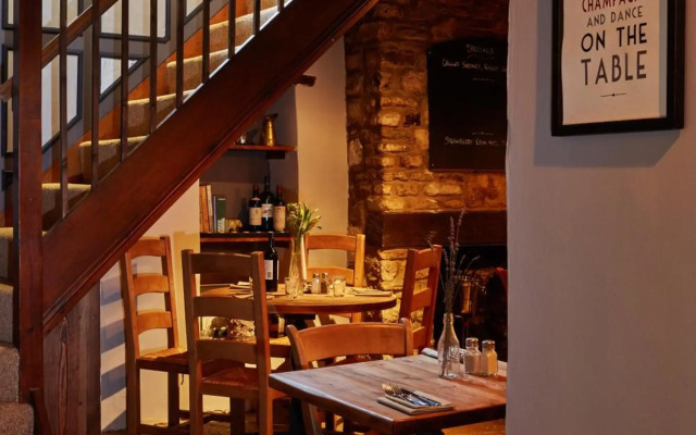 The Angel at Burford