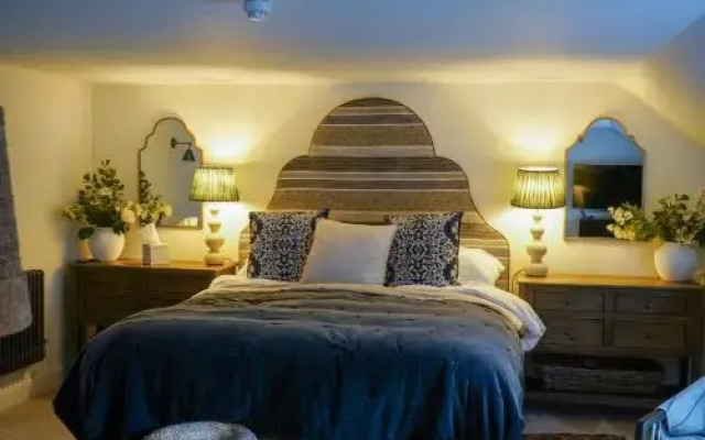 The Bell Country Inn