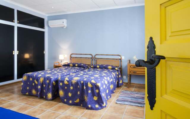 Impeccable 6-Bed Villa