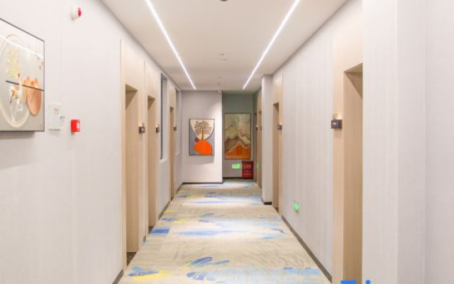 Yunrui Business Hotel