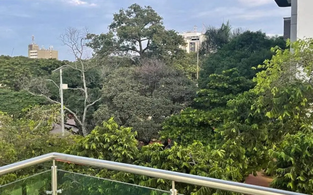 303-APARTAESTUDIO DUPLEX EN GRANADA PARA estrenar