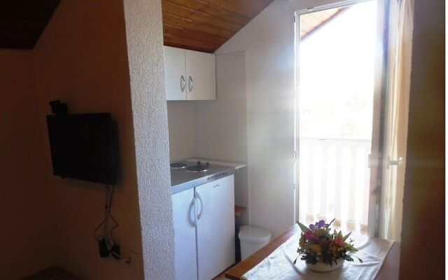 Apartments Milka Brodarica