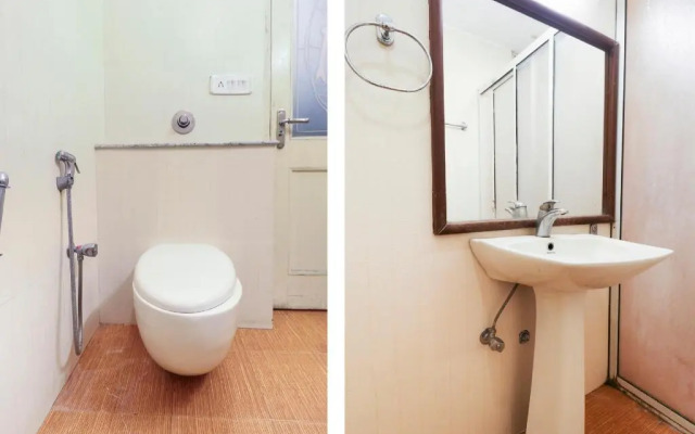 Comfort Guest House by OYO Rooms