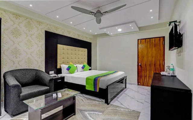 Emora Hotel And Suites By Treebo