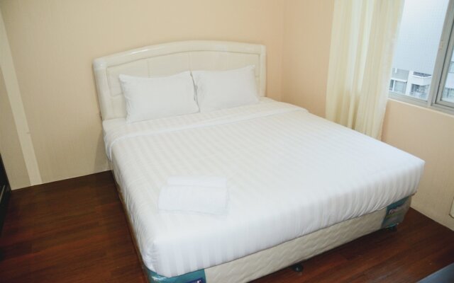 1 Bedroom Sudirman Park Apartment by Travelio