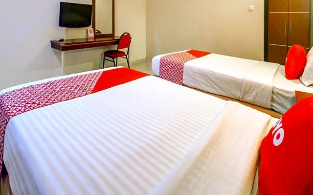 Super OYO 3936 Hotel Trisula Makassar