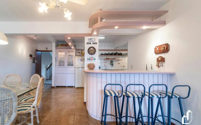 Apartamento com 02 dormitórios