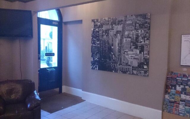 Hyde Park Court Hotel