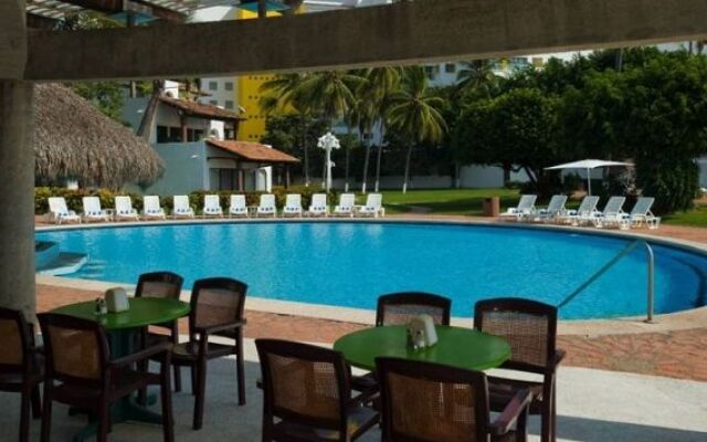 Villas Vamar Marina & Beach Resort