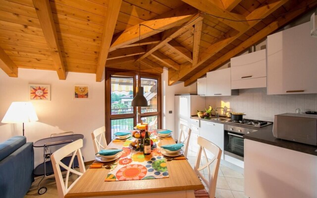 Amazing Gaia Le Palme Pool Lake View