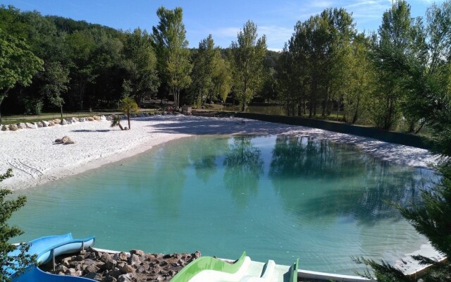 Camping Le Plan d'Eau Saint Charles