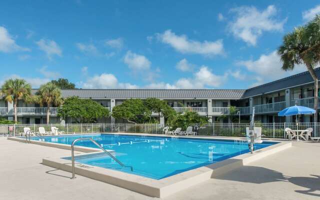 Quality Inn & Suites Brooksville I-75/Dade City