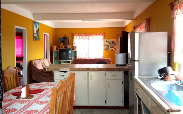 Belize Cultural Adventure Guesthouse