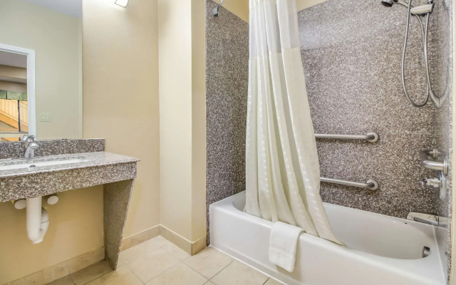 Americas Best Value Inn & Suites Tomball