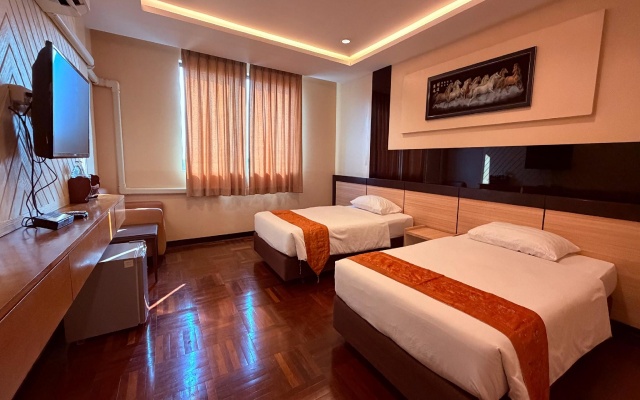 Ayutthaya Grand Hotel