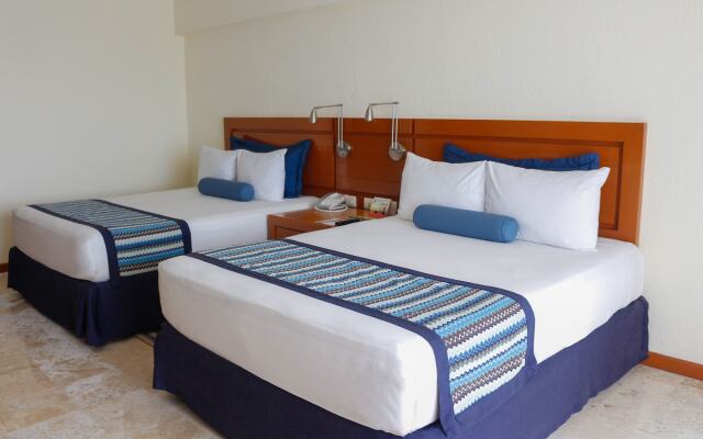 Plaza Pelicanos Grand Beach Resort - All Inclusive