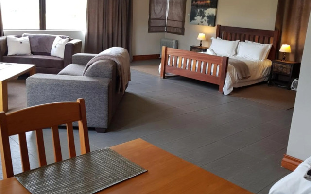 Stay@67 Apartments, Dullstroom