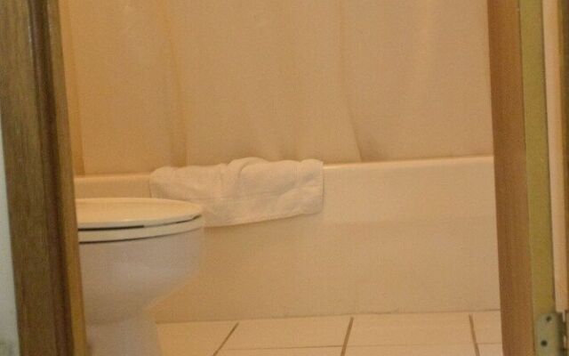 Tazewell Motor Lodge